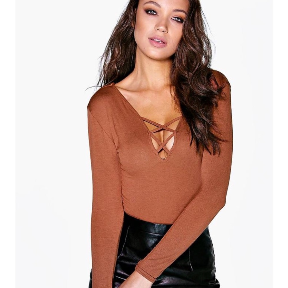 Nakita Lace Up Long Sleeve Bodysuit by Boohoo